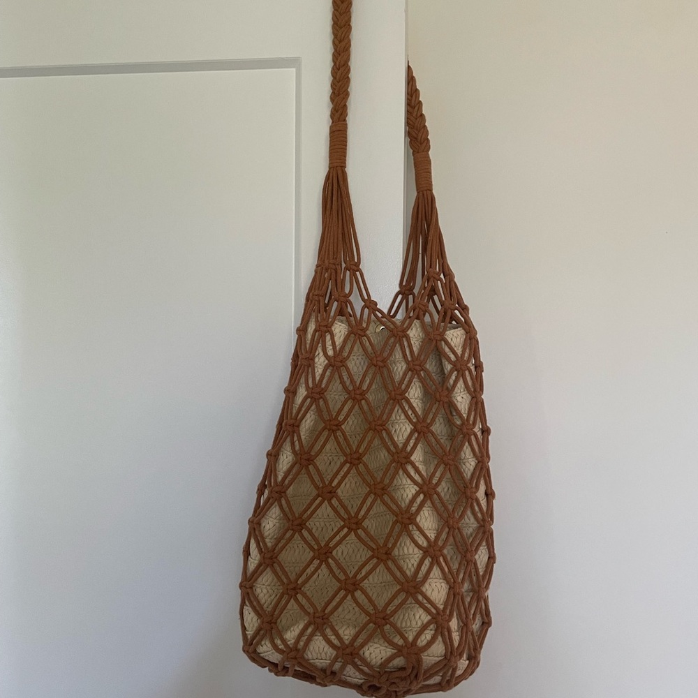 Crochet shoulder bag